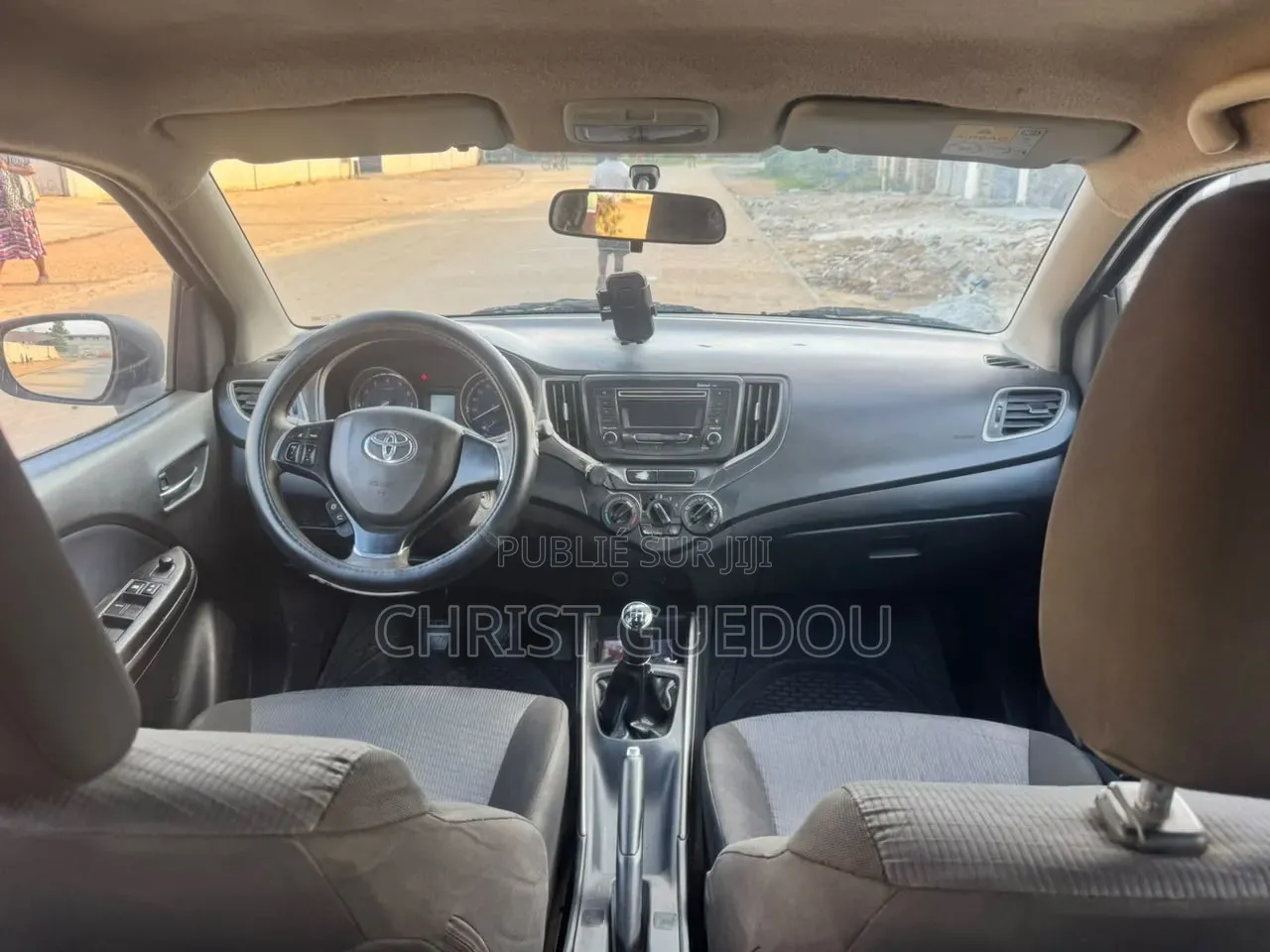 Toyota Starlet 2022 Noir