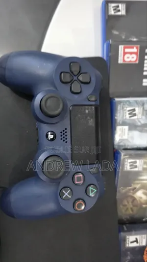 Ps4 Slim+5 Jeux Disc+2 Manette