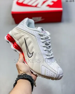 Chaussure Nike Shox R4