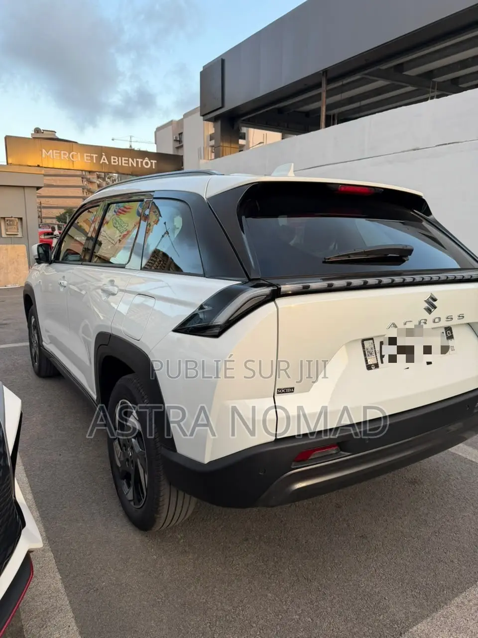 Suzuki VS 2025 Blanc