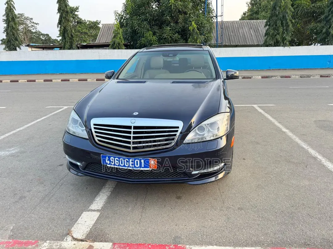 Mercedes-Benz S-Class S 550 4MATIC 2013 Noir
