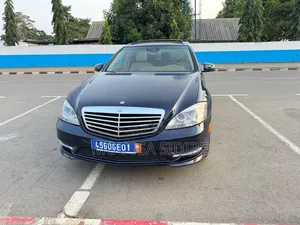 Mercedes-Benz S-Class S 550 4MATIC 2013 Noir
