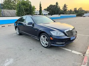 Mercedes-Benz S-Class S 550 4MATIC 2013 Noir