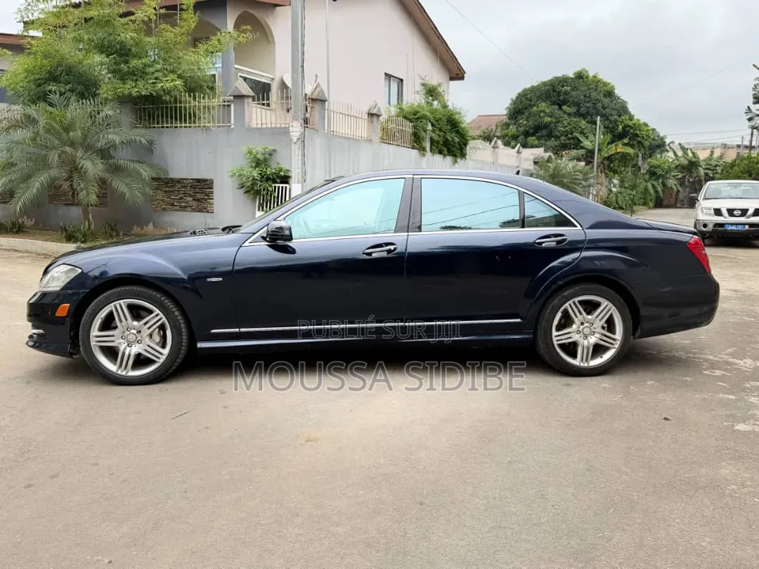 Mercedes-Benz S-Class S 550 4MATIC 2013 Noir