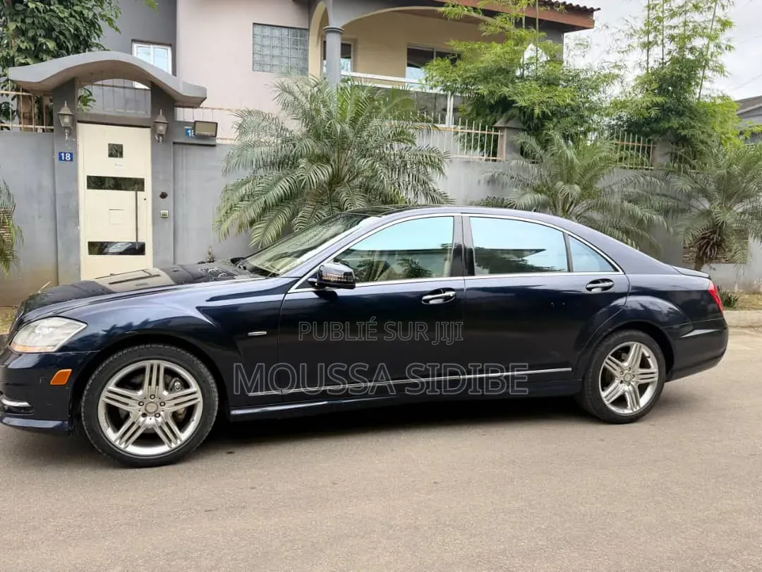 Mercedes-Benz S-Class S 550 4MATIC 2013 Noir