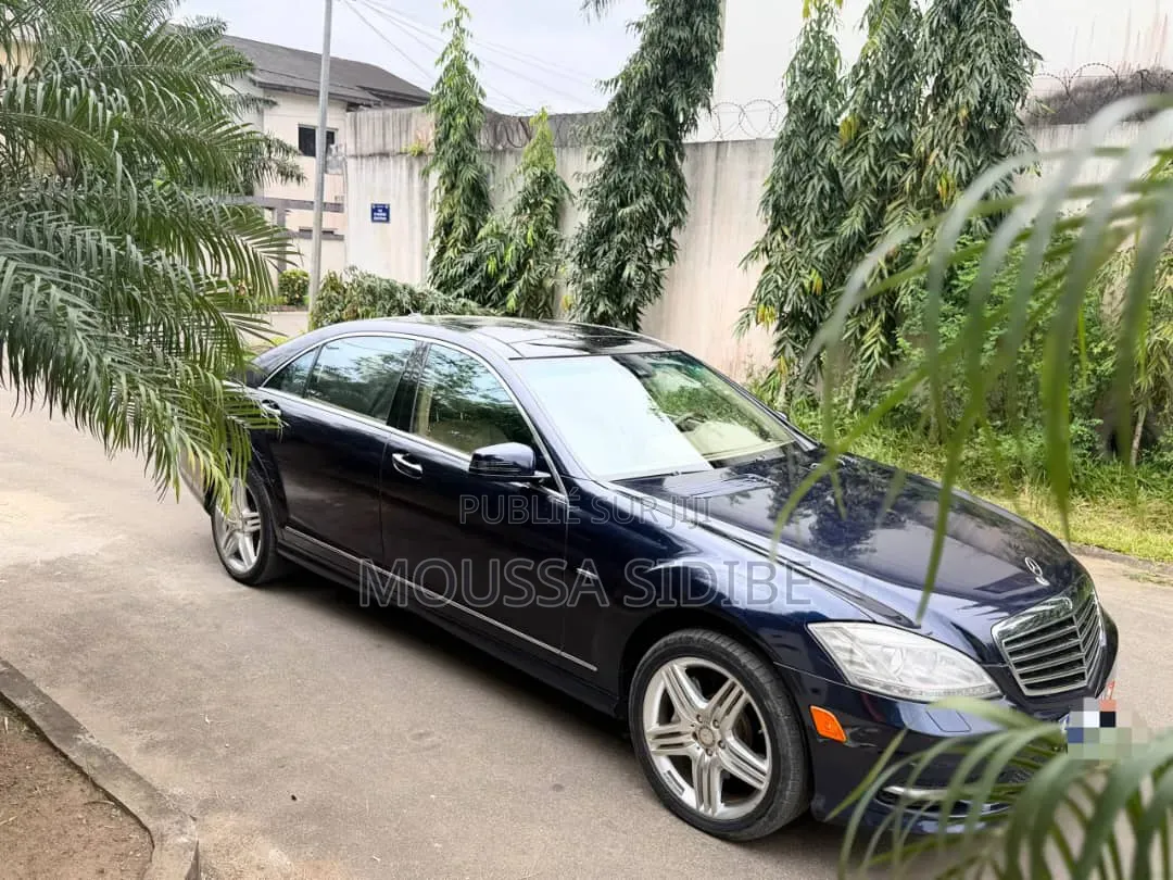 Mercedes-Benz S-Class S 550 4MATIC 2013 Noir