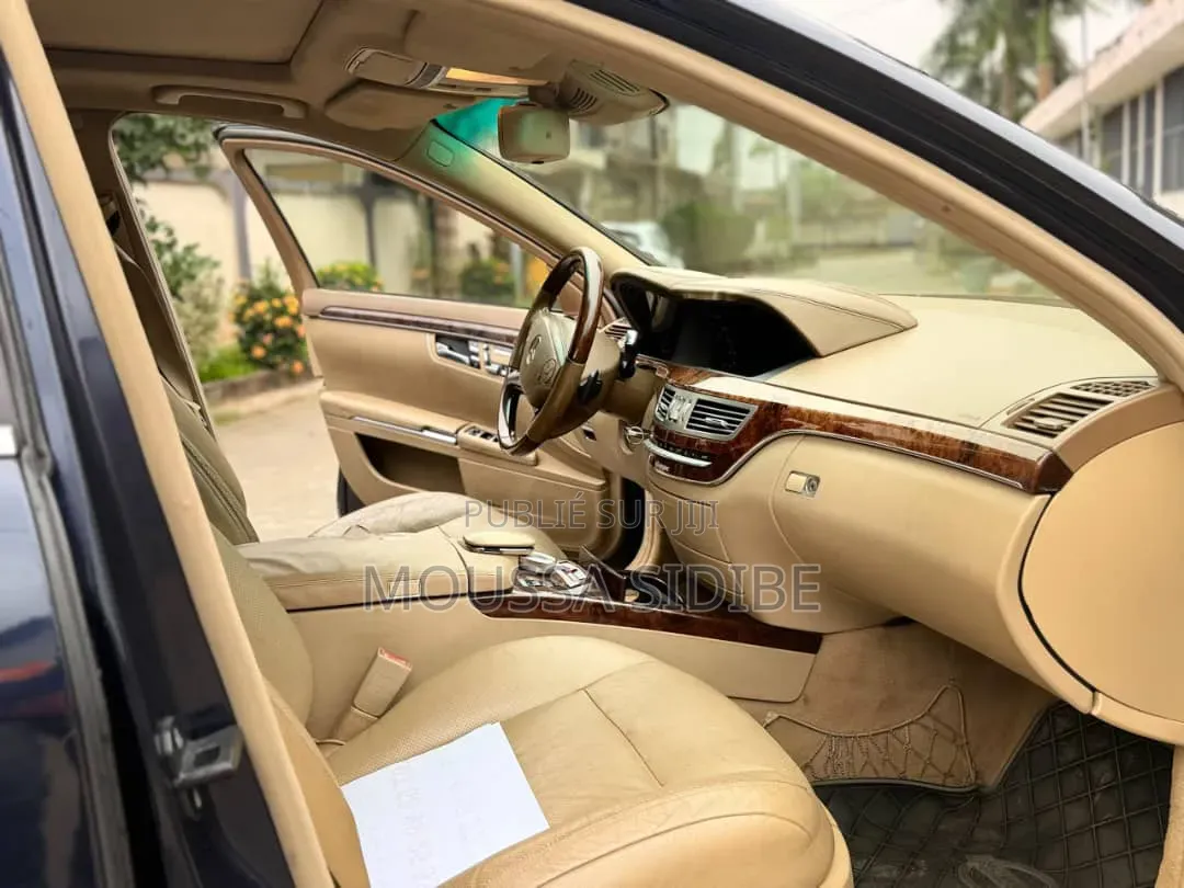 Mercedes-Benz S-Class S 550 4MATIC 2013 Noir