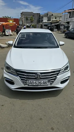 MG MG5 Essence 1.5T DCT 2026 Blanc
