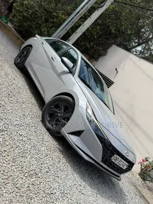 Hyundai Elantra Limited 2023 Blanc