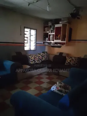 3chbre Maison dans Kouame, Yopougon à Vendre