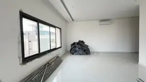 3chbre Appartement dans Massa Immobilier, Marcory à Louer