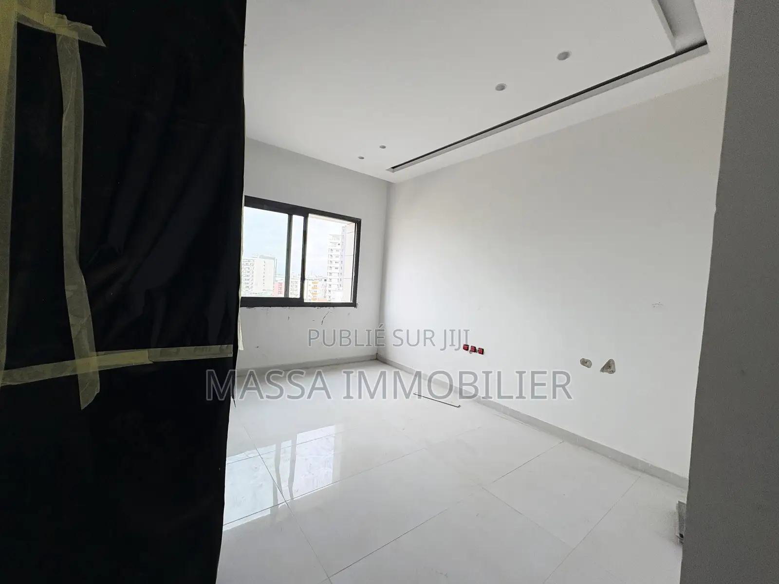 3chbre Appartement dans Massa Immobilier, Marcory à Louer