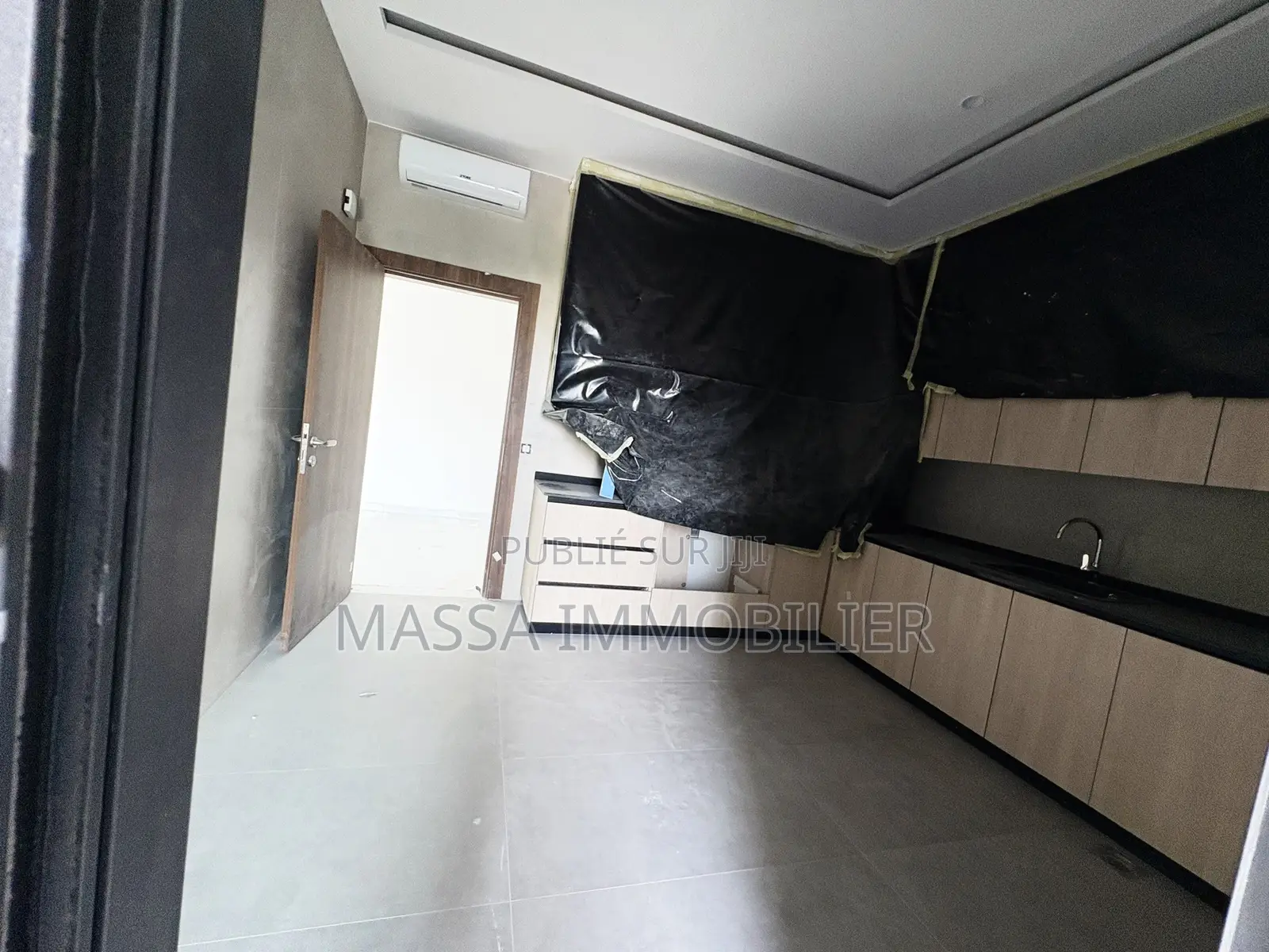 3chbre Appartement dans Massa Immobilier, Marcory à Louer