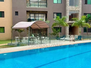 3chbre Appartement dans Francis Gweh, Le Plateau à Louer