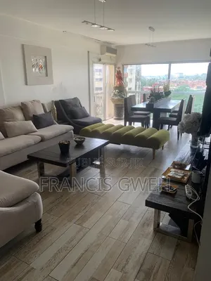 Meublé 3chbre Appartement dans Francis Gweh, Cocody à Louer