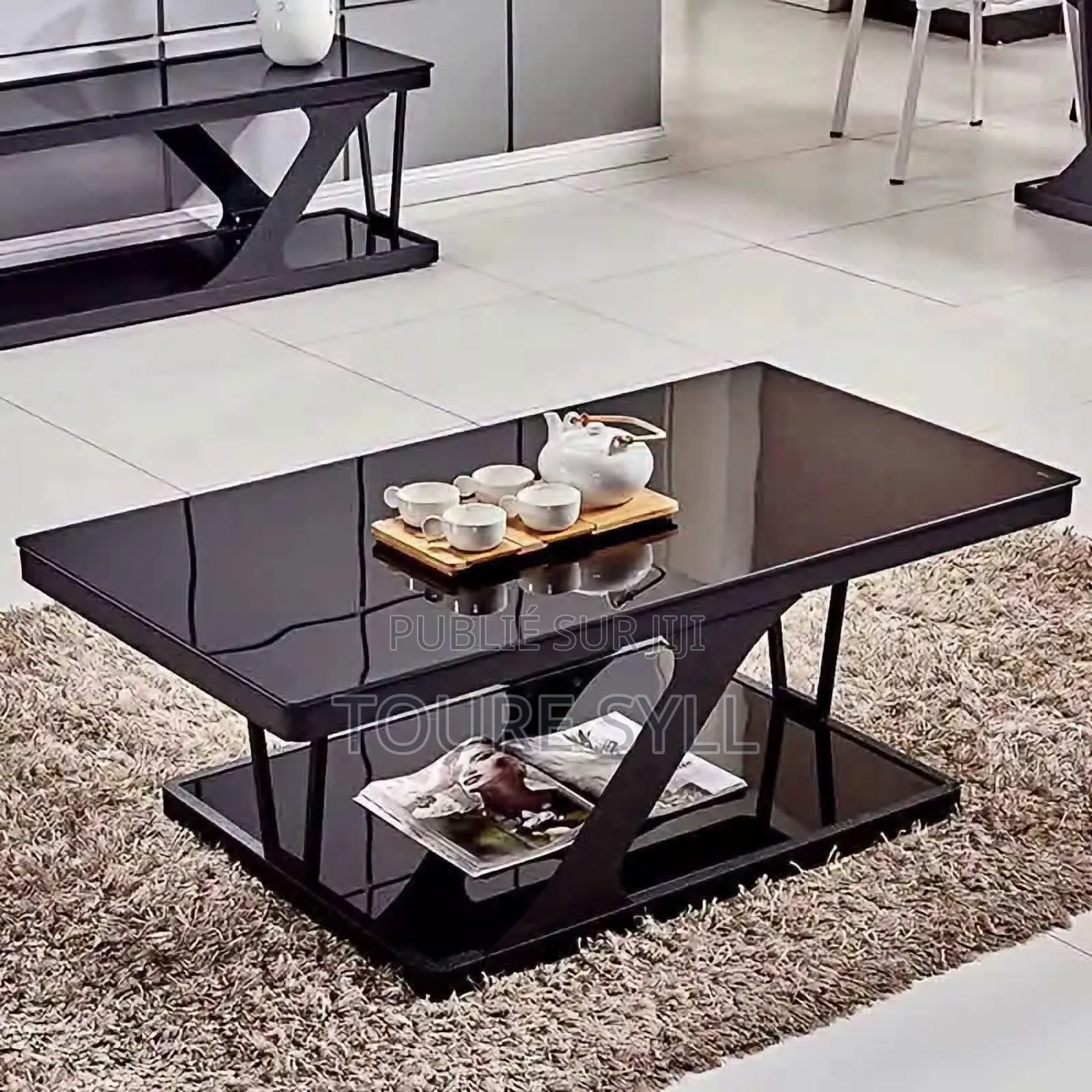 Table De Basse