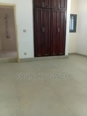 7chbre Duplex dans Francis Gweh, Cocody à Vendre