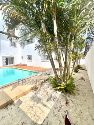 6chbre Duplex dans Francis Gweh, Cocody à Louer