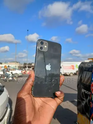 Nouveau Apple iPhone 11 64 GB Noir