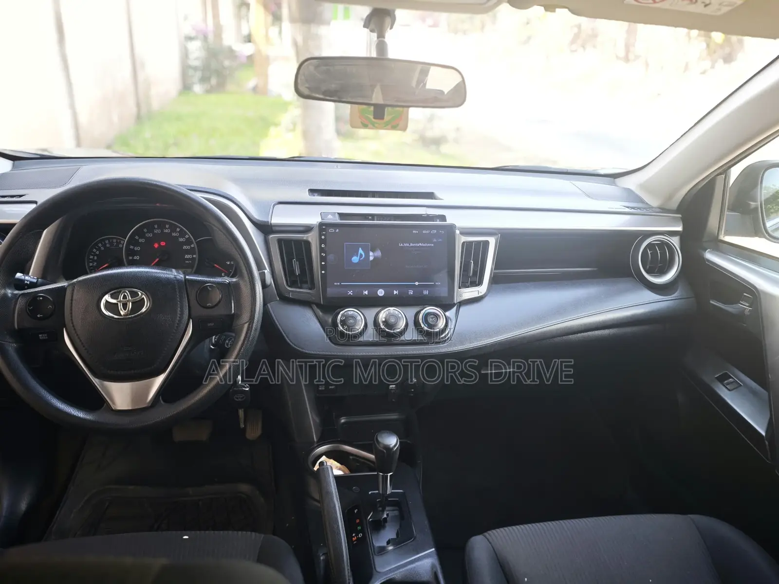 Toyota RAV4 LE AWD (2.5L 4cyl 6A) 2017 Gris