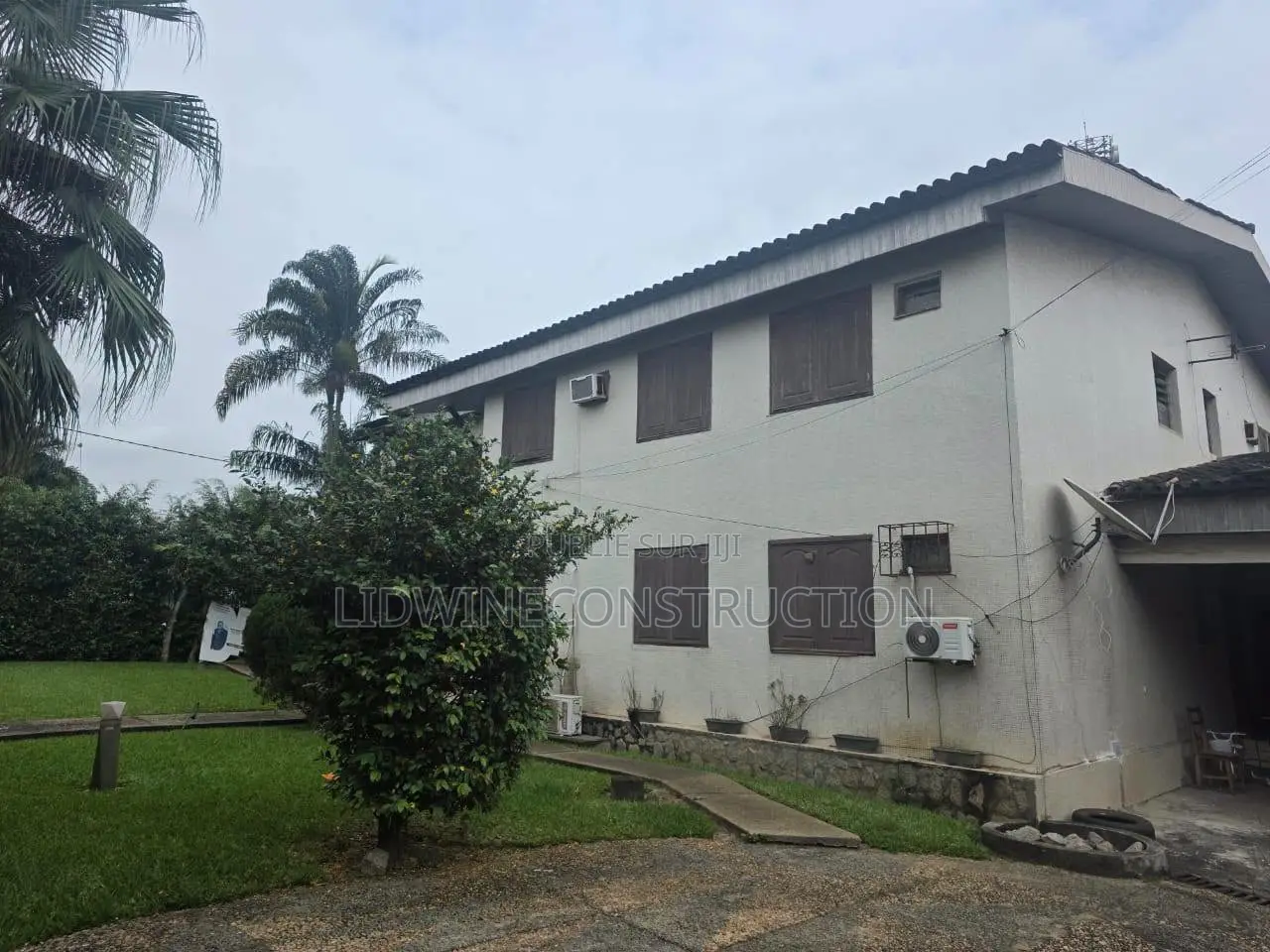 10chbre Appartement dans Cocody à Vendre