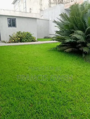 6chbre Duplex dans Francis, Cocody à Louer
