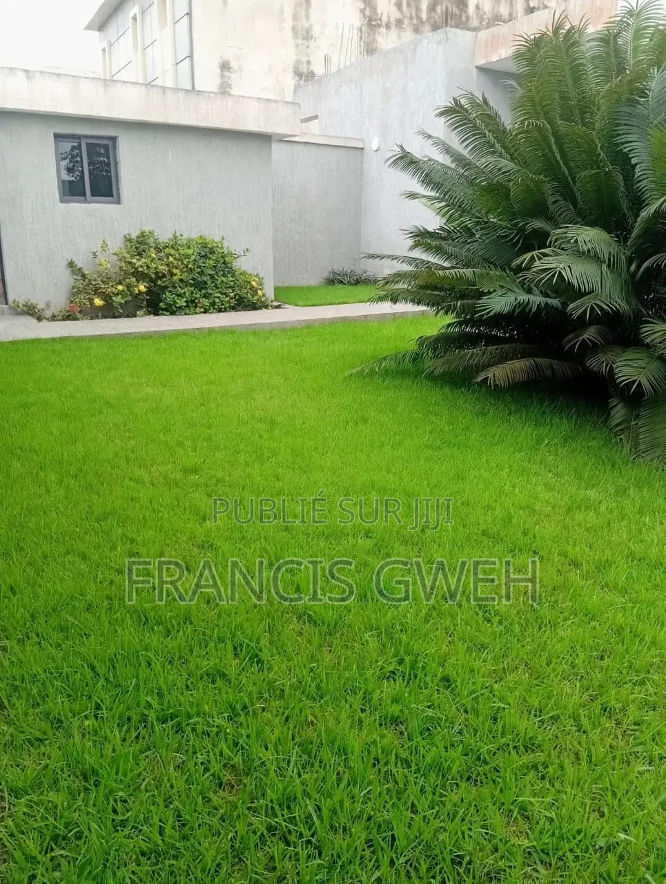 6chbre Duplex dans Francis, Cocody à Louer