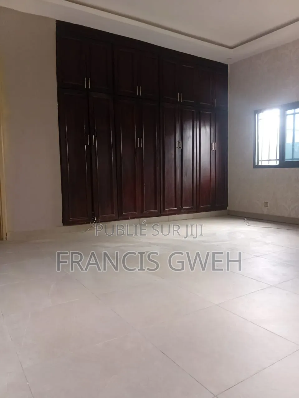 6chbre Duplex dans Francis, Cocody à Louer