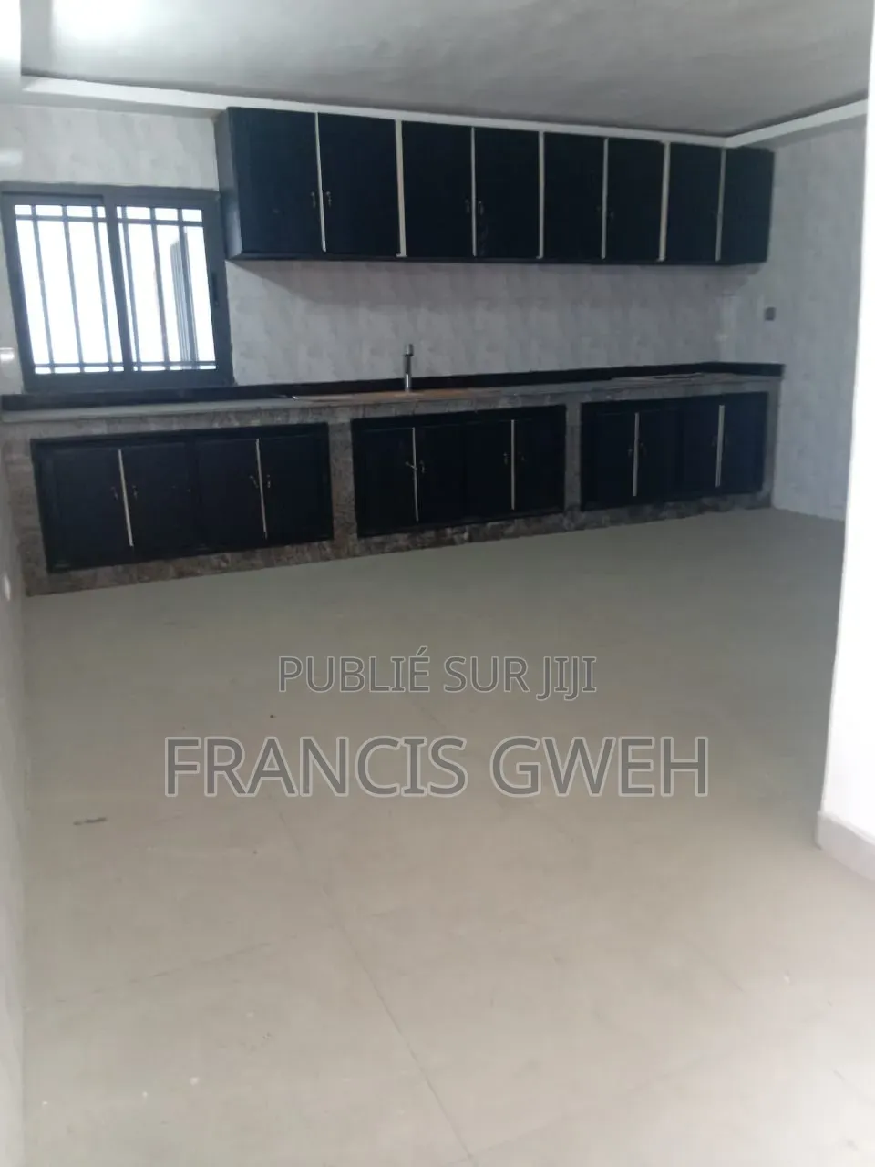 6chbre Duplex dans Francis, Cocody à Louer