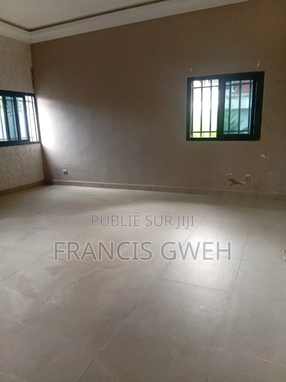 6chbre Duplex dans Francis, Cocody à Louer