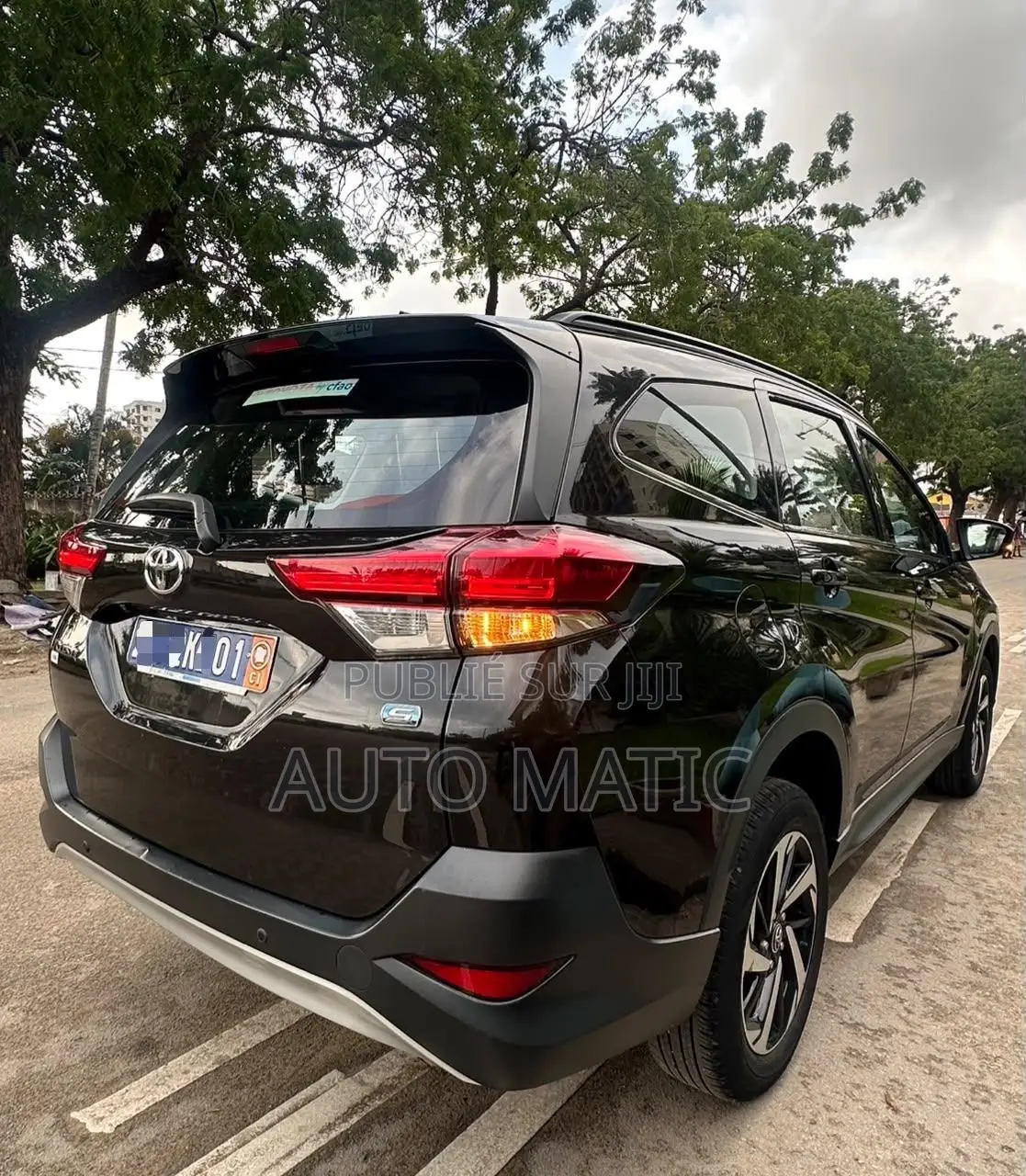 Toyota Rush 2023 Gris