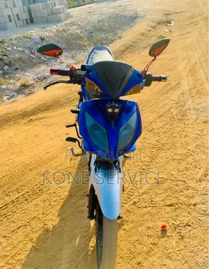 KTM RC 125 2024 Bleu