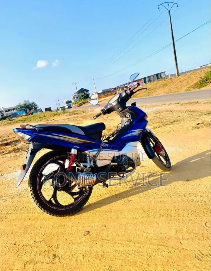KTM RC 125 2024 Bleu