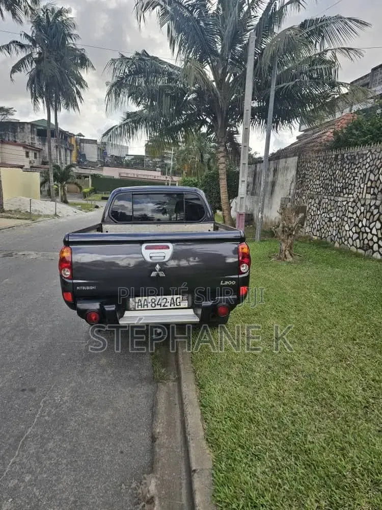 Mitsubishi L200 2016 Noir