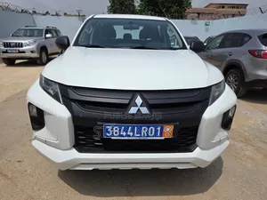 Mitsubishi L200 2021 Blanc