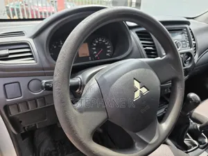 Mitsubishi L200 2021 Blanc