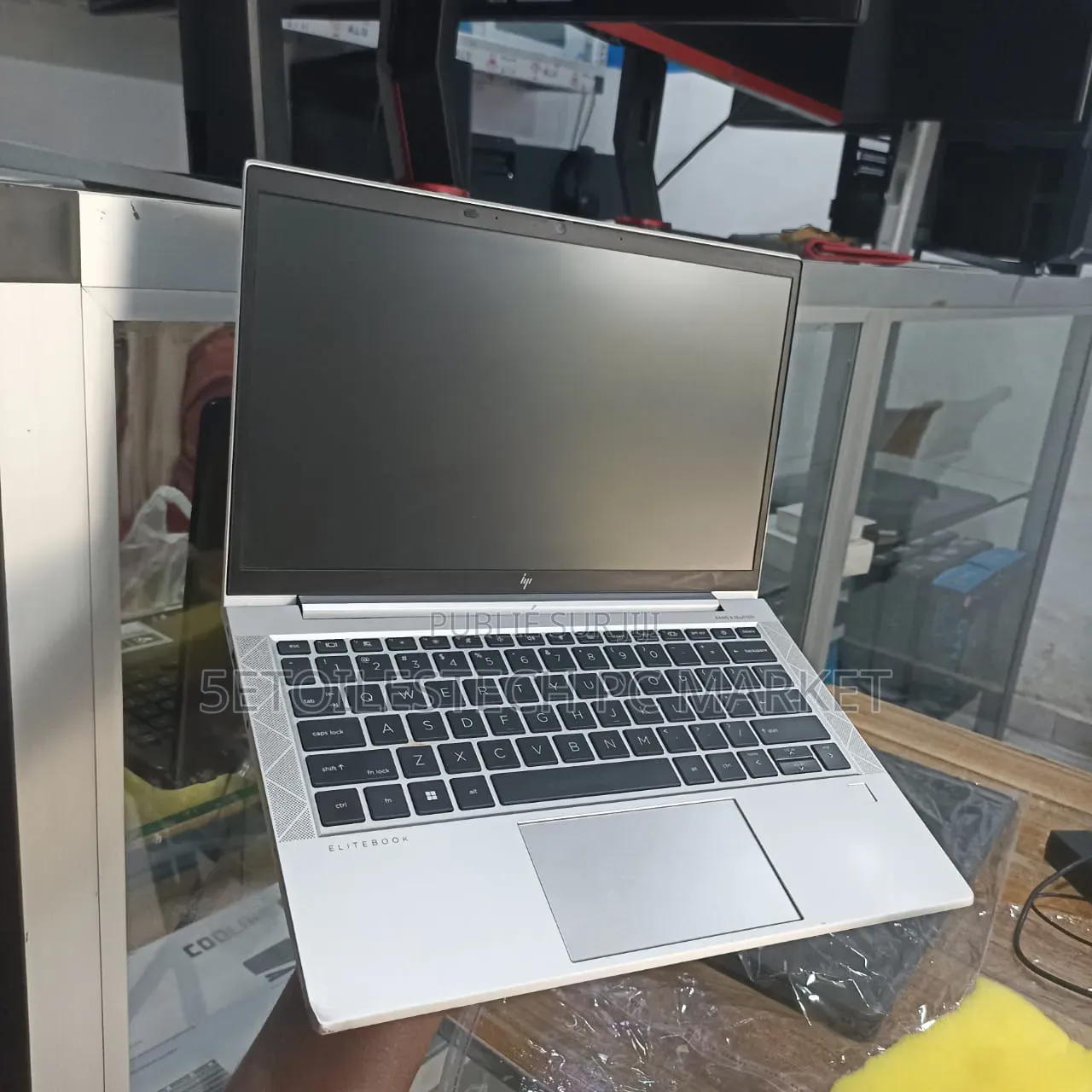 Nouveau HP EliteBook 830 G8 8GB Intel Core i5 SSD 256GB
