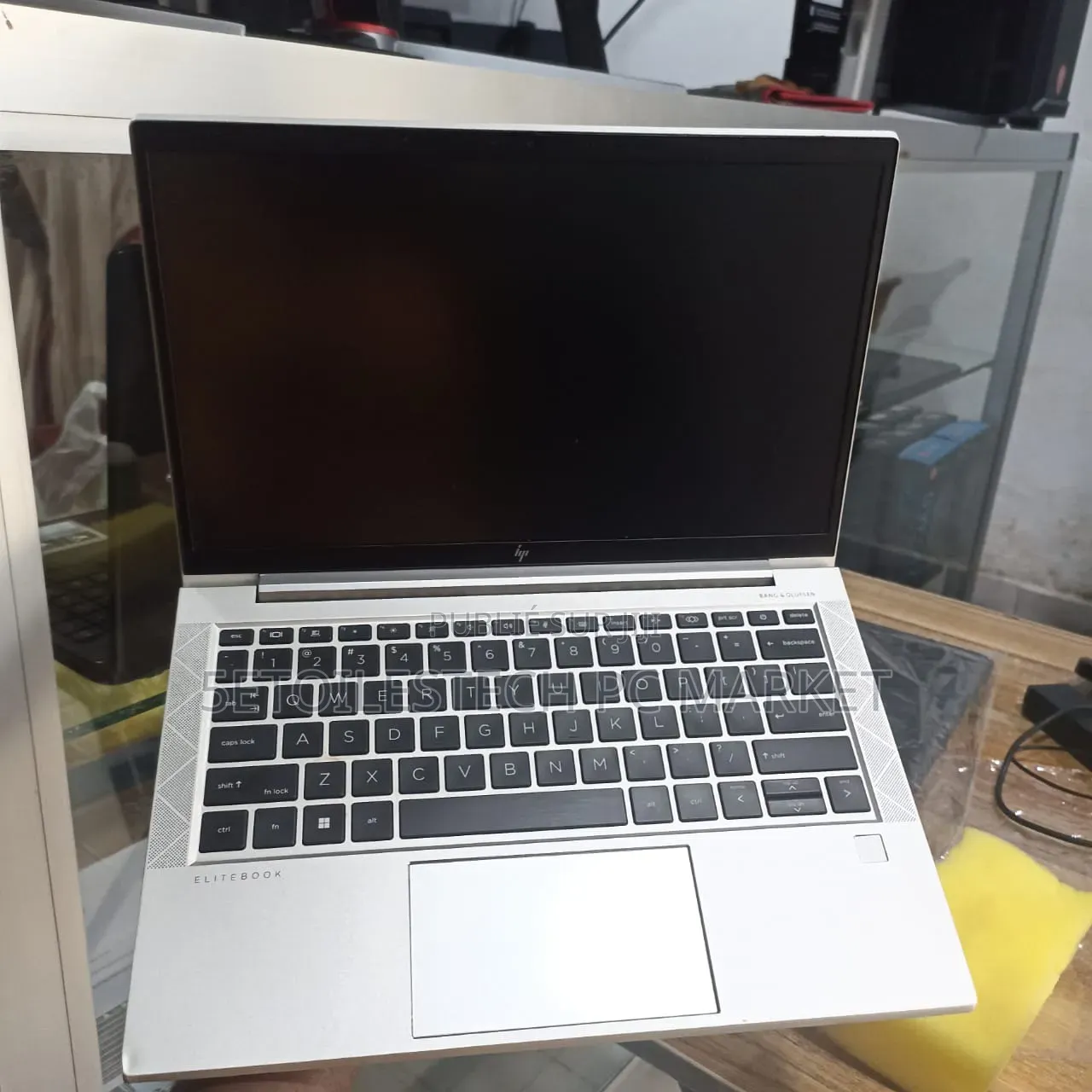 Nouveau HP EliteBook 830 G8 8GB Intel Core i5 SSD 256GB