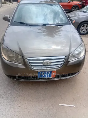 Hyundai Elantra 2008 Marron