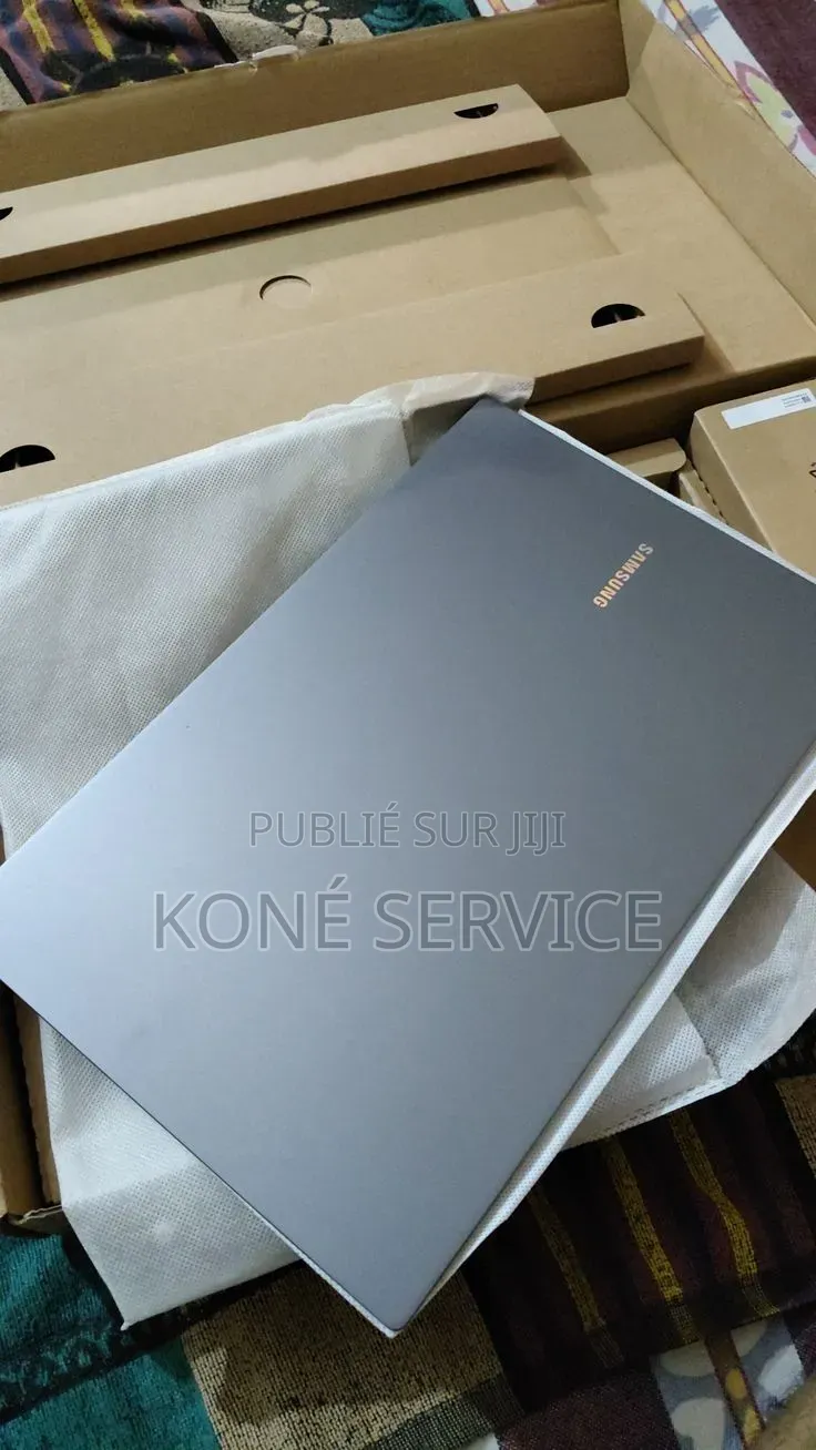 Nouveau Samsung Galaxy Book3 360 15 NP750QFG 32GB Intel Core i7 512GB