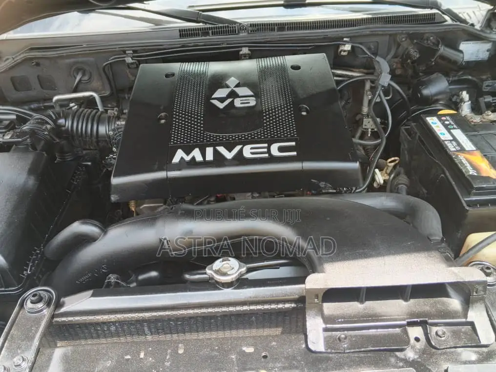 Mitsubishi Pajero 2008 Noir