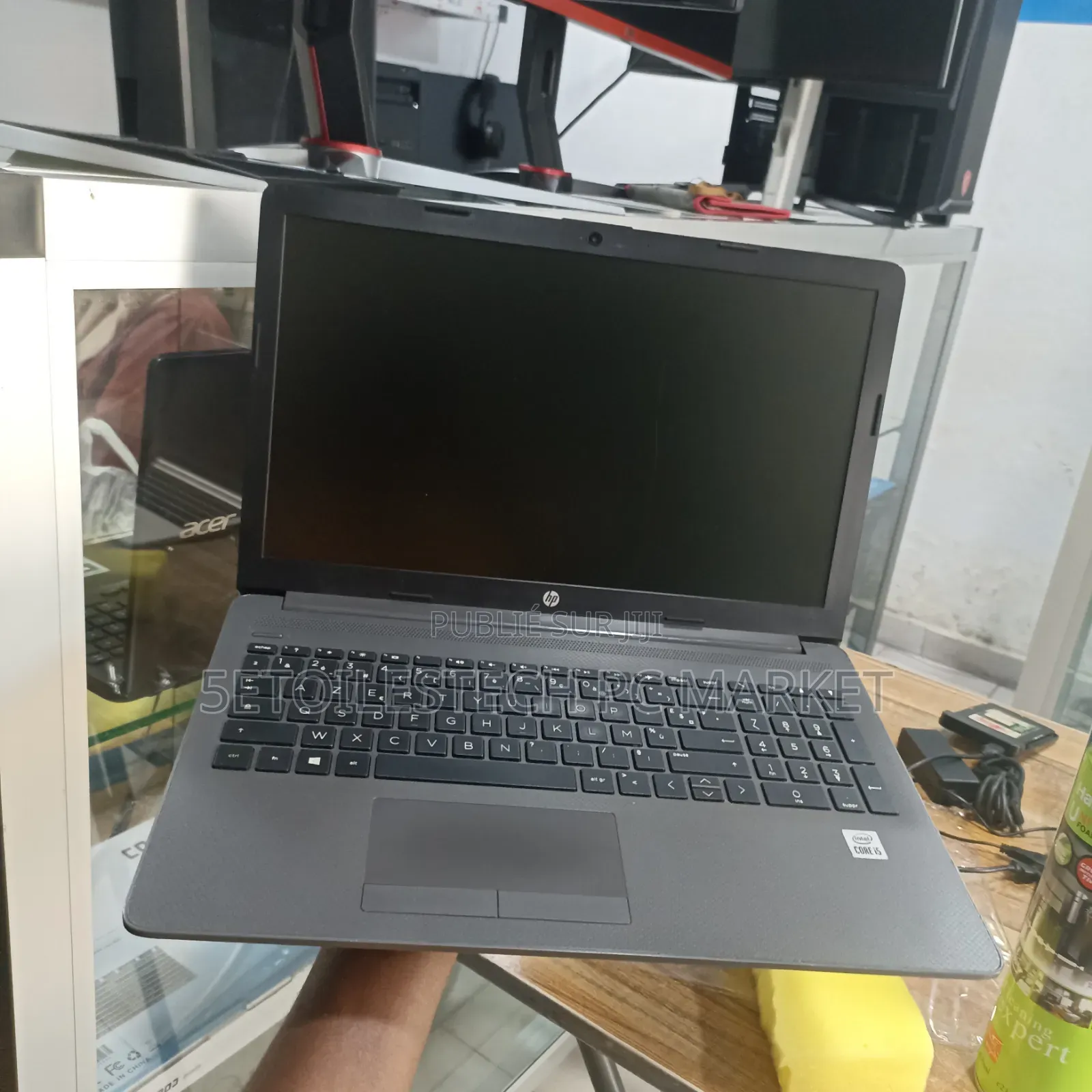Nouveau Ordinateur portable HP 250 G7 8GB Intel Core i5 SSD 1T