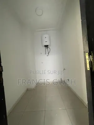 3chbre Duplex dans Francis Gweh, Cocody à Vendre