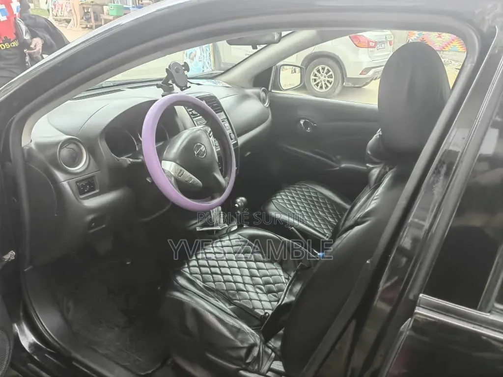 Nissan Versa 2016 Noir