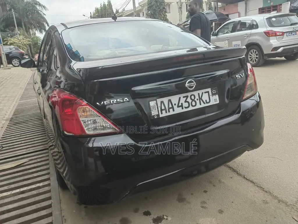 Nissan Versa 2016 Noir