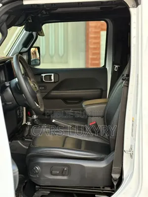 Jeep Wrangler Sahara 4 Door 4x4 2025 Blanc