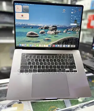 Nouveau Apple MacBook Pro 2019 16GB Intel Core i5 eMMC 512GB