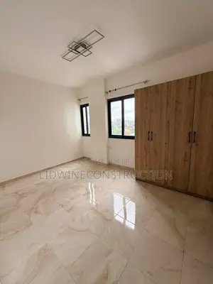 3chbre Appartement dans Cocody à Louer