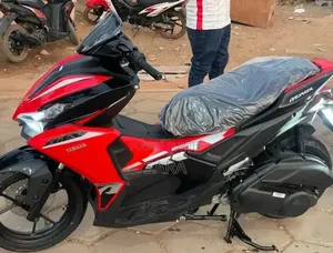 Nouveau Yamaha NMAX 155 2023 Blanc