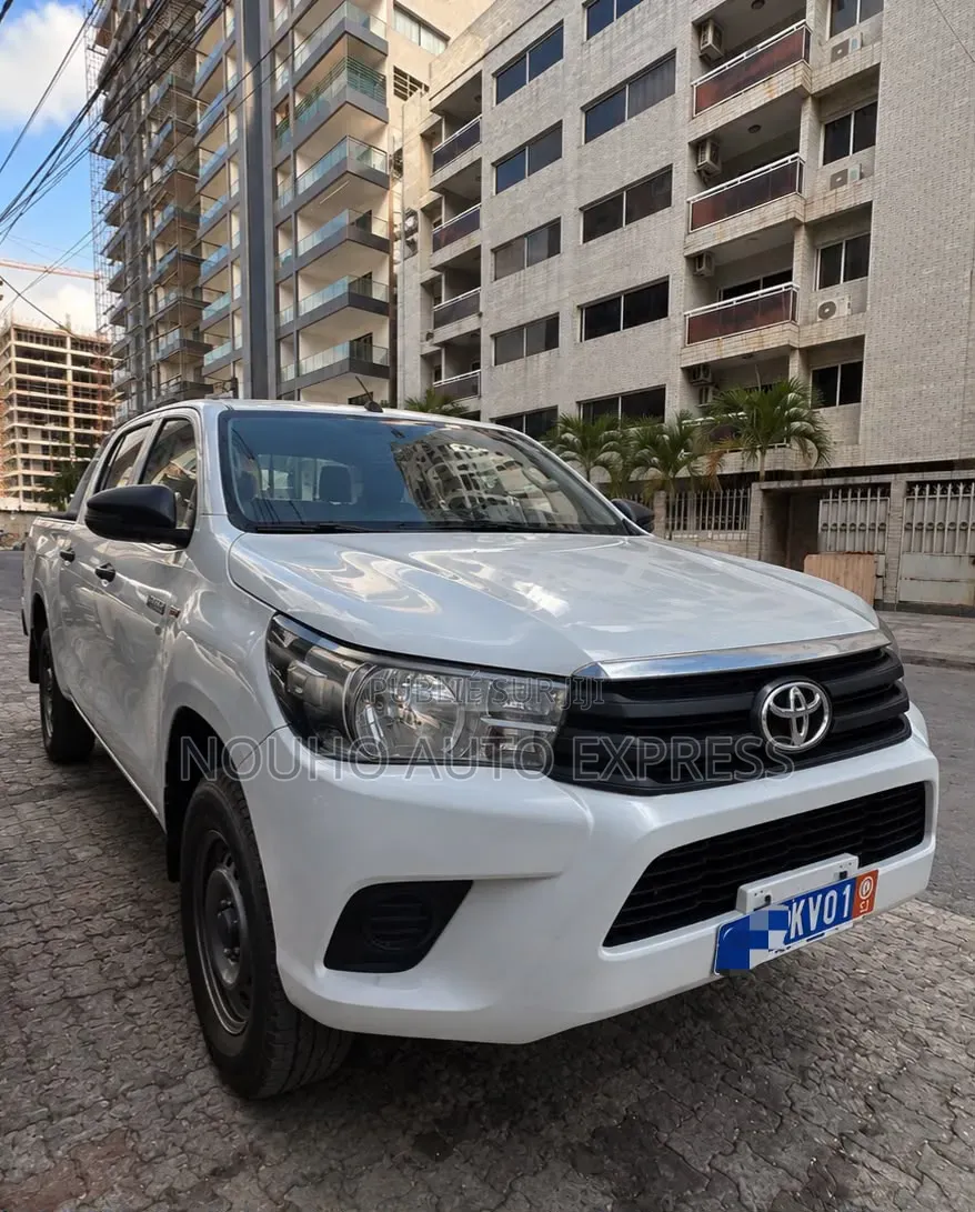Toyota Hilux 2022 Blanc